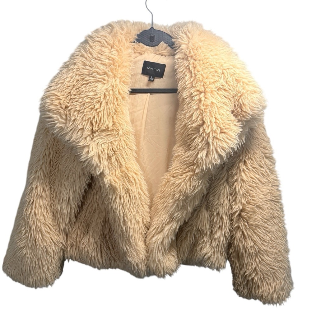 Love Tree Beige Shaggy Faux Fur Cropped Jacket with Lapels Large